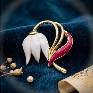 Vintage Enamel Tulip Flower Brooch - White & Raspberry Pink